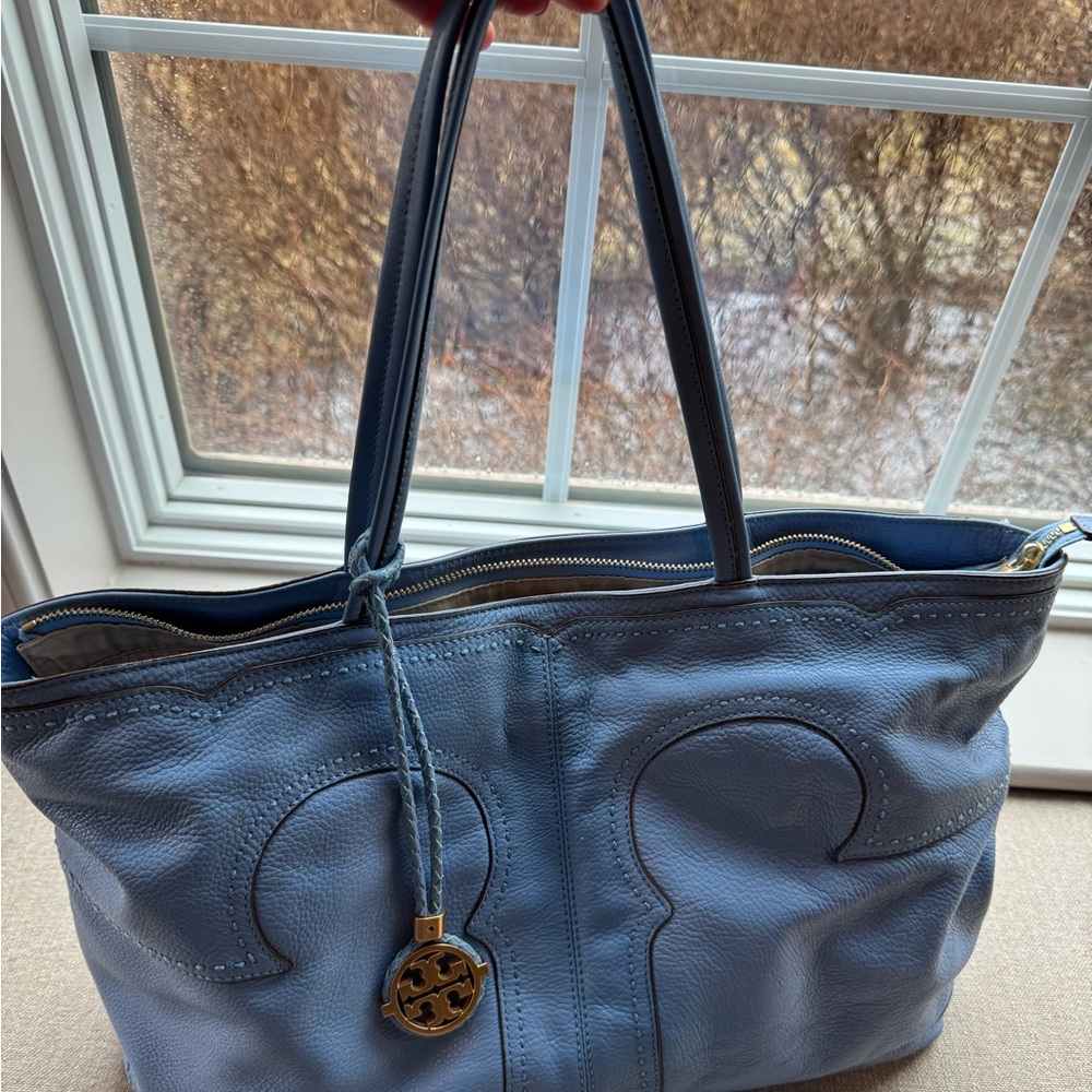 Tory Burch Blue Leather Tote with Gold Charm